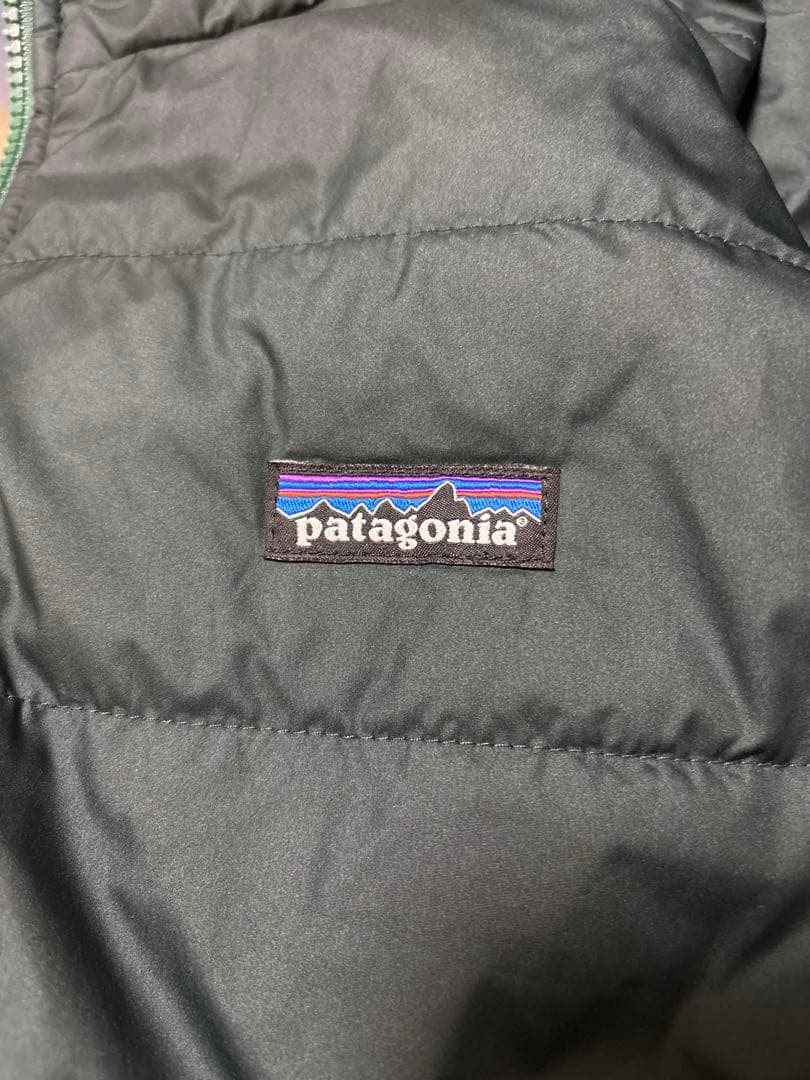 パタゴニア　キッズ リバーシブル レディ・フレディ・フーディ XXL グリーン