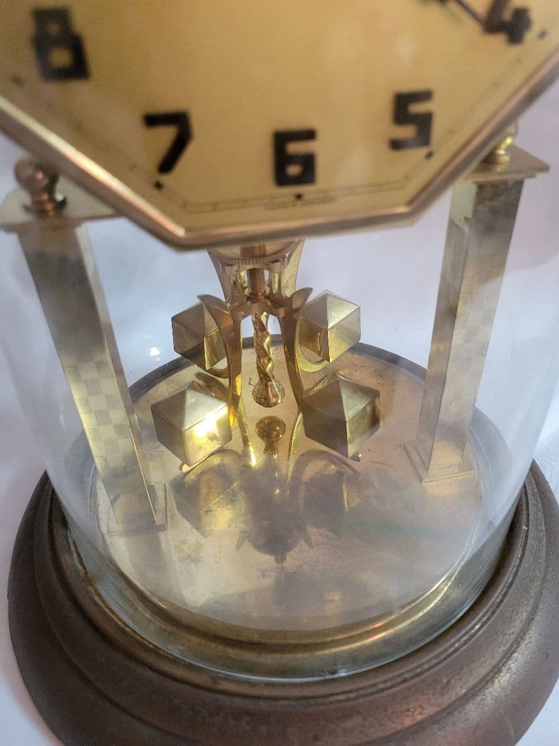 ヴィンテージ時計　ドイツ製 Kern（ケアン）ガラスのドーム　卓上時計　置時計