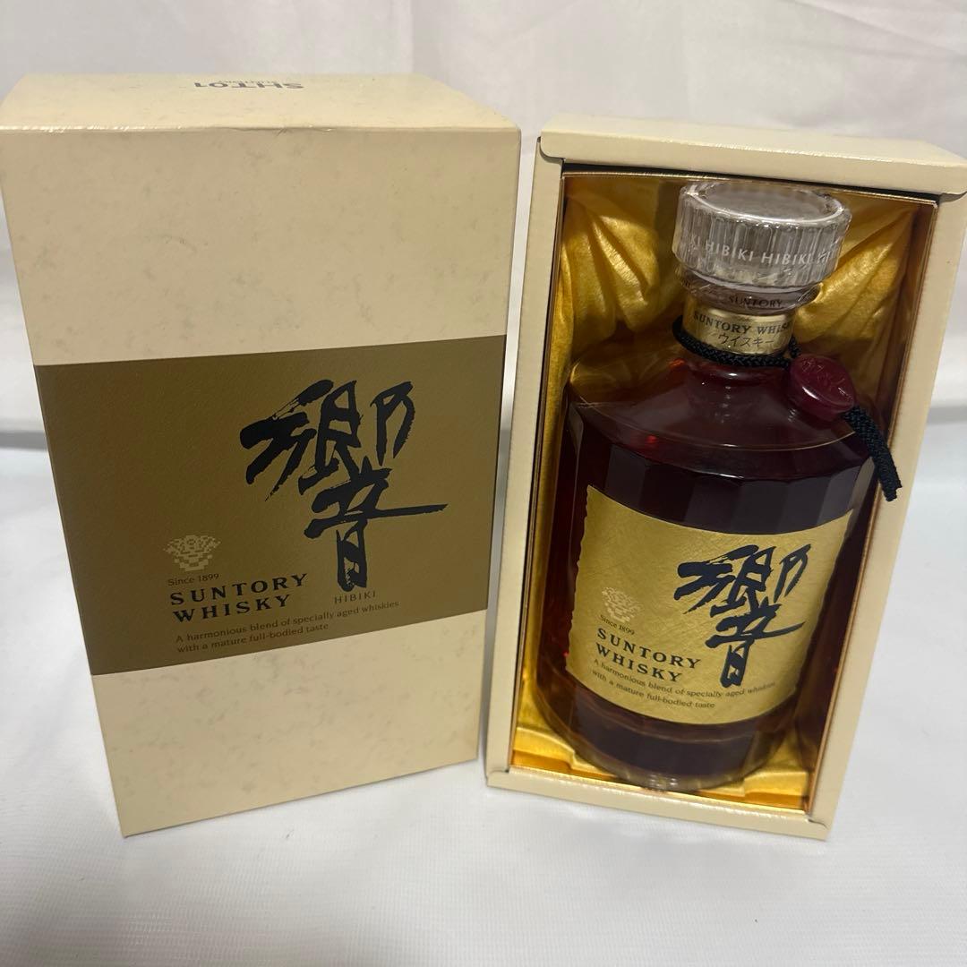 サントリー　響　750ml ゴールドラベル　未開栓　古酒
