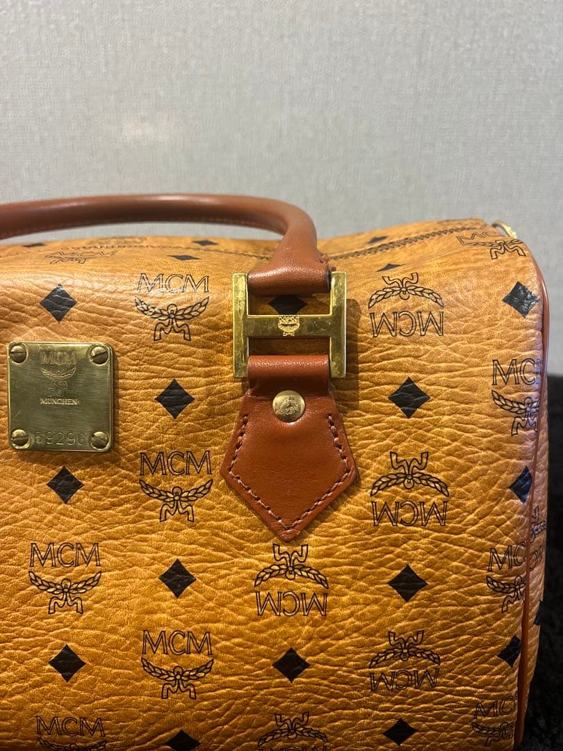 MCM オレンジ レザーボストンバッグ