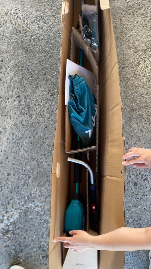 マキタ 充電式払機 MUR002GZ 本体のみ　バッテリー・充電器別売り