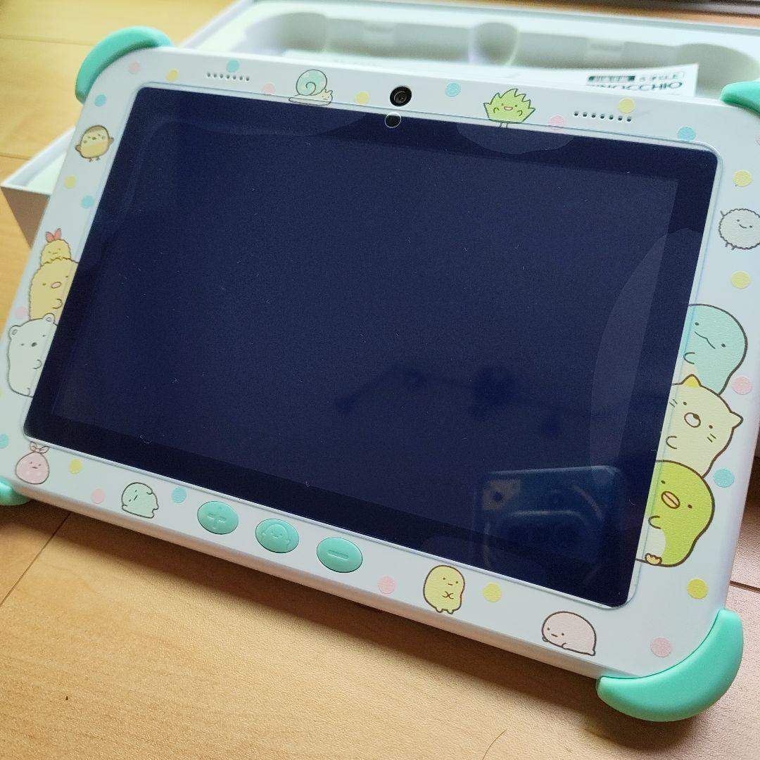 PINOCCHIO すみっこパッド 8インチ