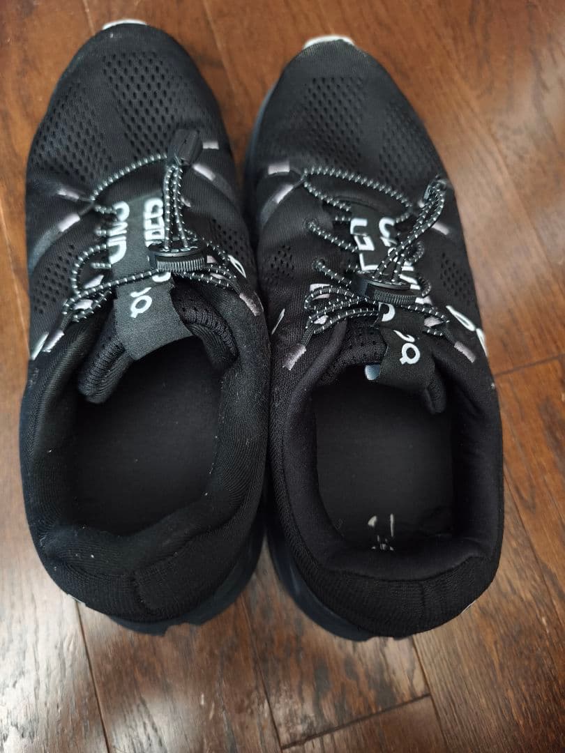 On cloud surfer 28cm クラウドサーファー