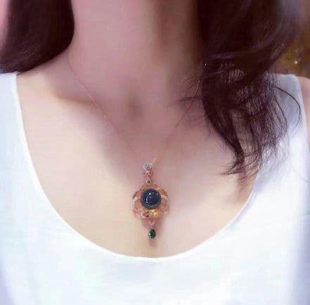 最高品質. ブルー琥珀ネックレス超極上ブルーアンバー(琥珀)コハク