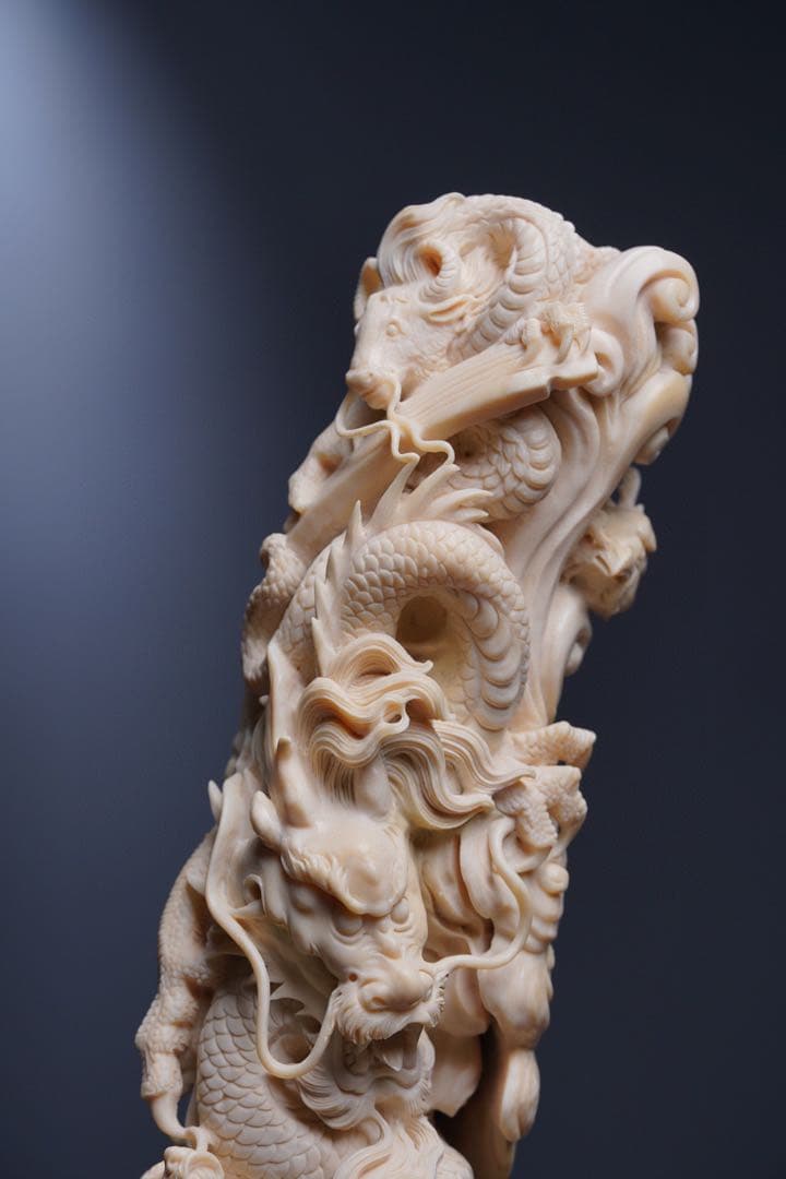 天然マンモス牙美しい手作り彫刻竜生九子 置物
