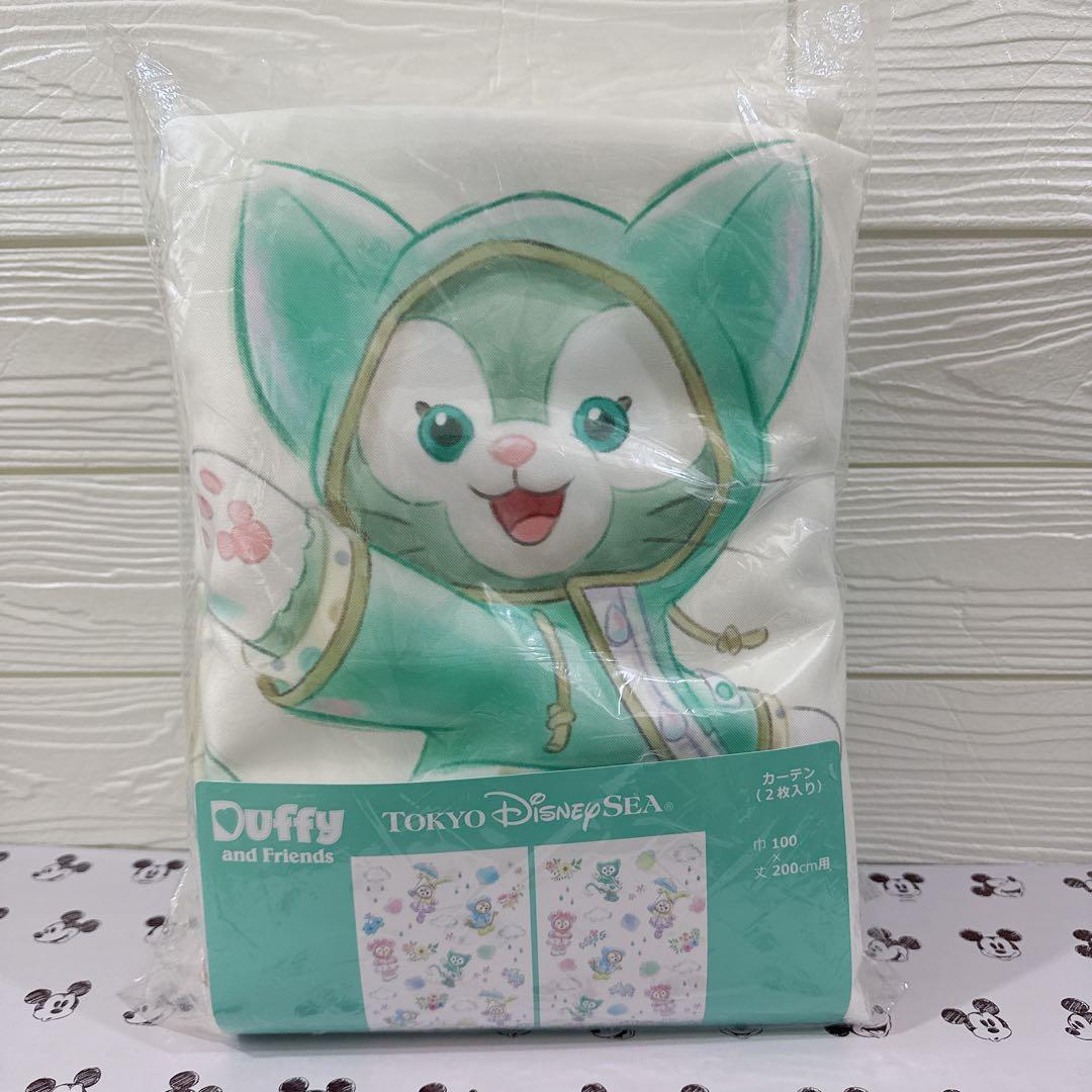 新品　ダッフィー＆フレンズ カーテン ビューティフルレイニーデイズ