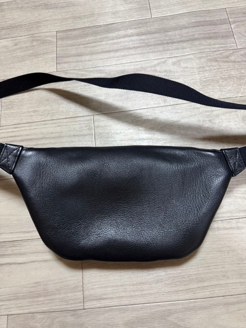 BALENCIAGA バレンシアガ　⭐︎ ボディバッグ