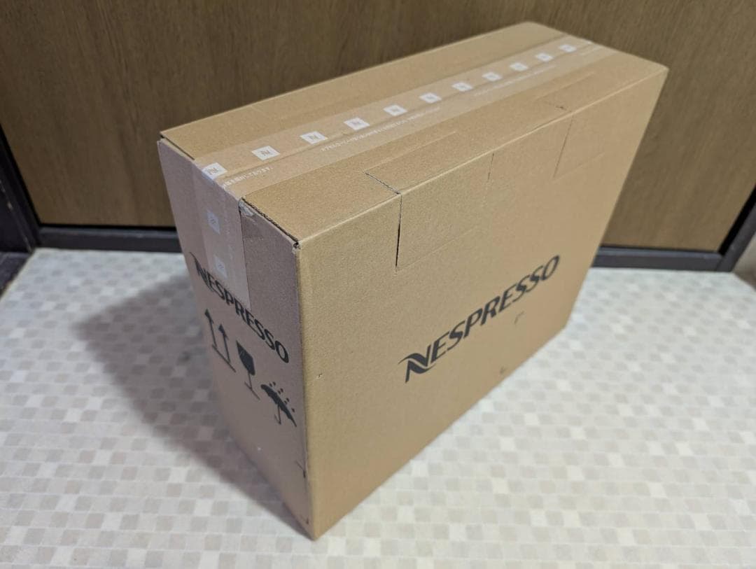 【未使用未開封】NESPRESSO ネスプレッソ C30-GR-W