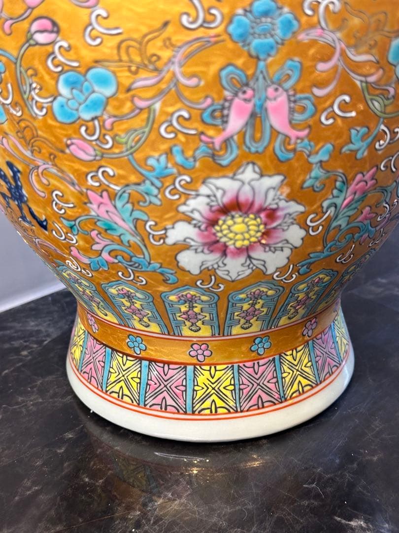 中国 清朝 大清乾隆年製 金彩 双龍文 大花瓶 骨董品 コレクション