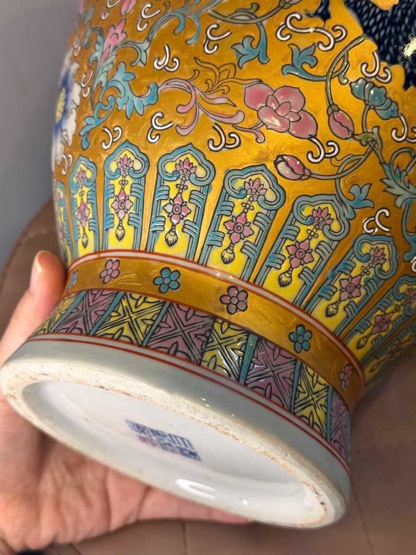 中国 清朝 大清乾隆年製 金彩 双龍文 大花瓶 骨董品 コレクション