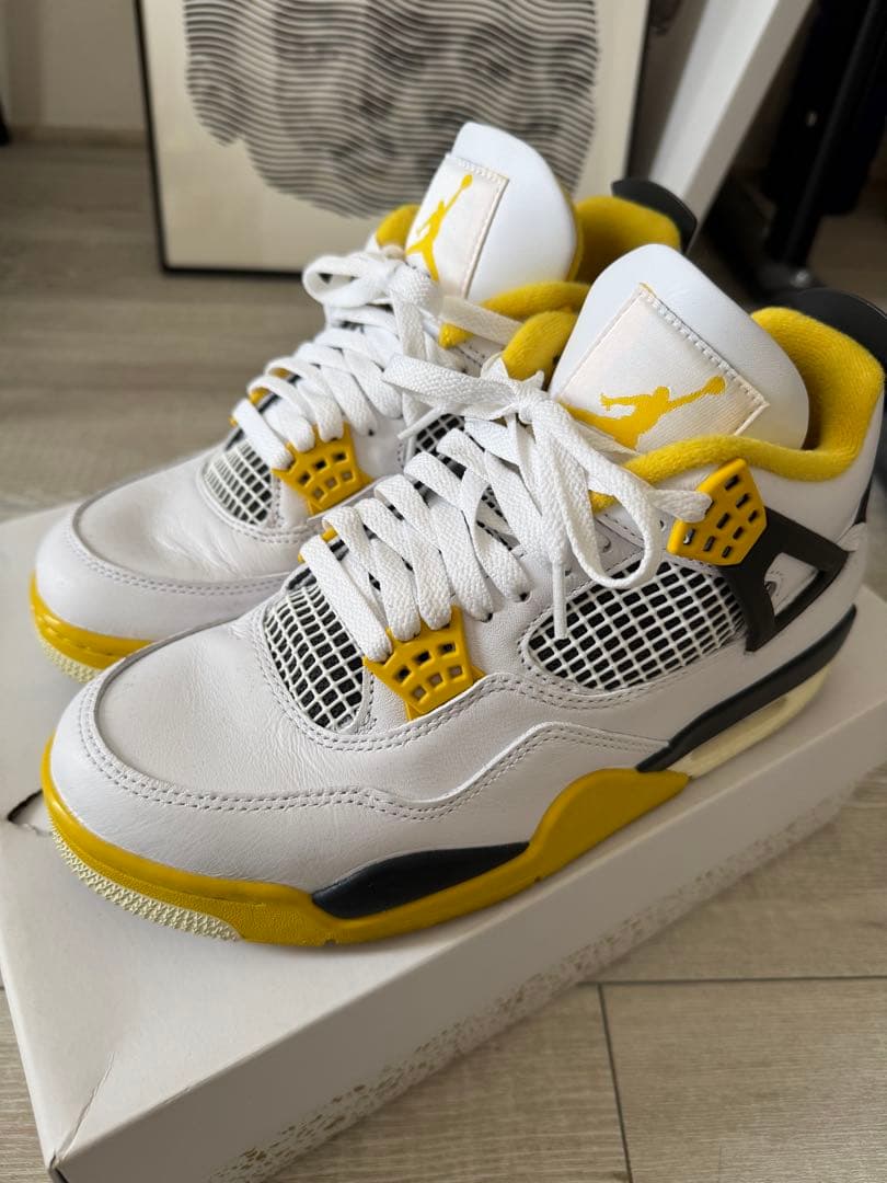 NIKE Air Jordan 4 ホワイト/イエロー