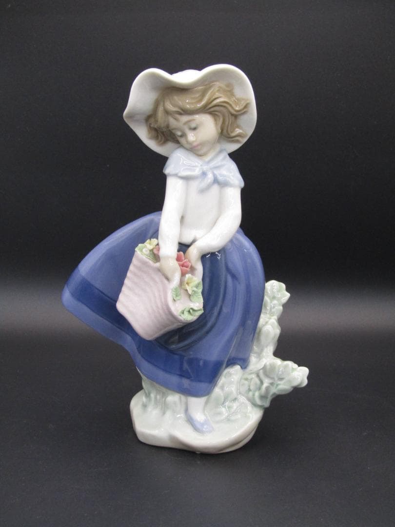 【訳あり】リヤドロ LLADRO 陶器 人形『きれいな花ばかり』