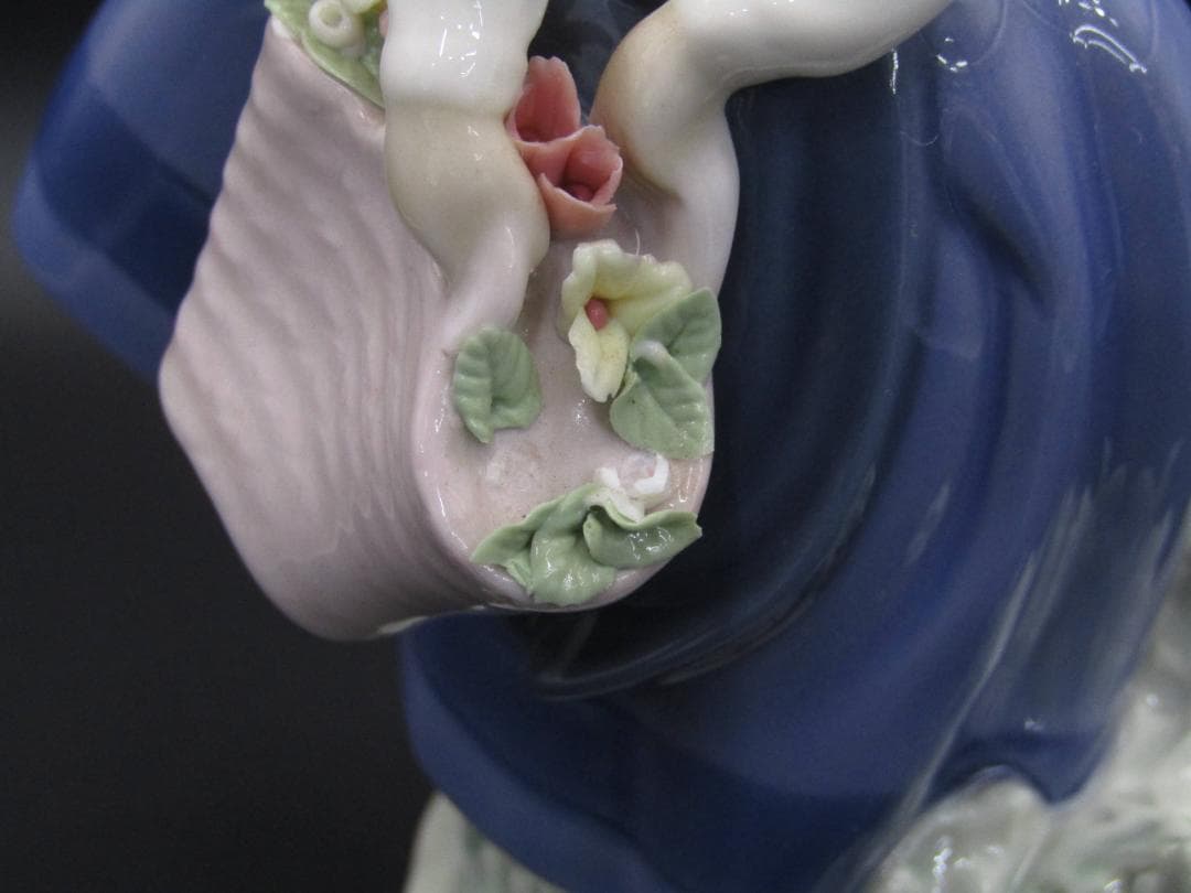【訳あり】リヤドロ LLADRO 陶器 人形『きれいな花ばかり』