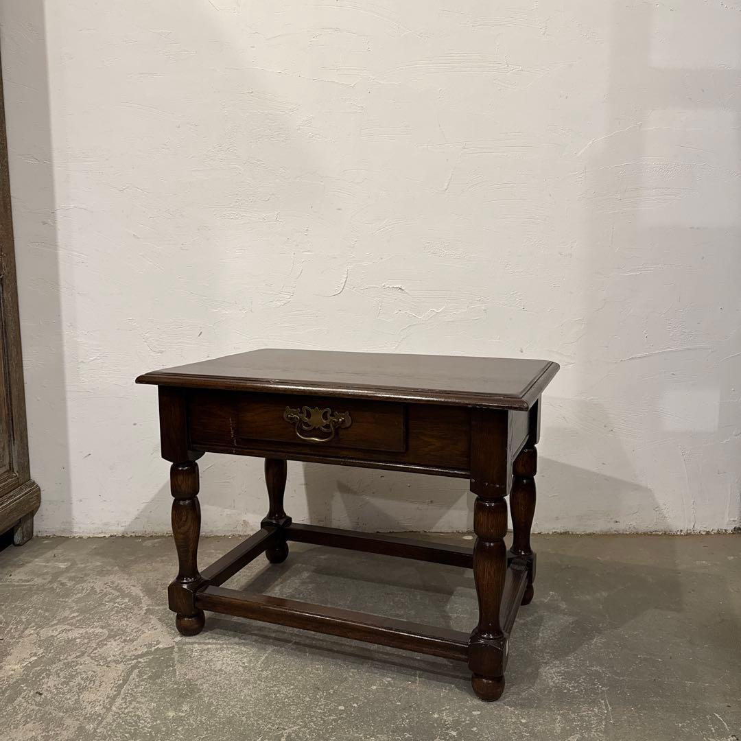 ヴィンテージ　木製サイドテーブル　引き出し付き