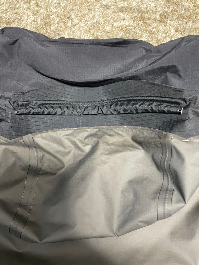 値段交渉受付可【希少廃盤】ARC'TERYX ベータSLジャケット XS 美品