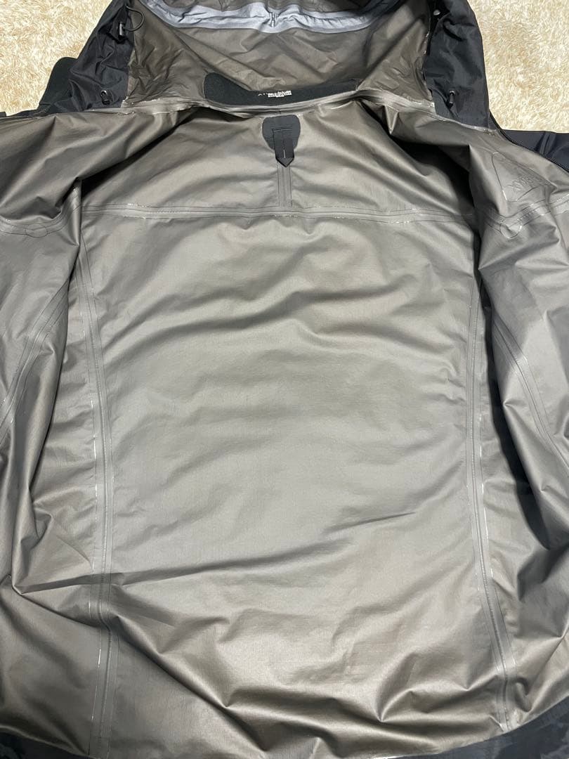 値段交渉受付可【希少廃盤】ARC'TERYX ベータSLジャケット XS 美品