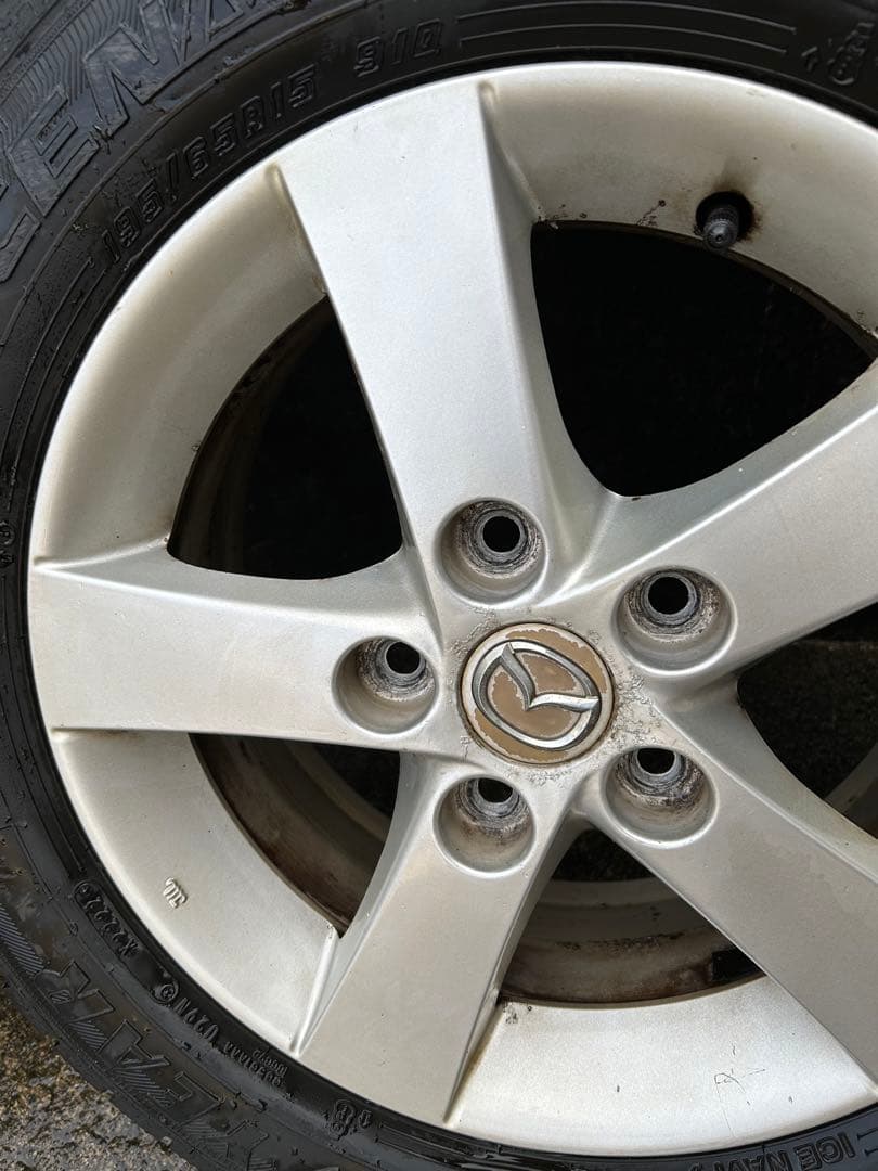 送料込み スタッドレス195/65/R15 GOODYEAR 2022年製