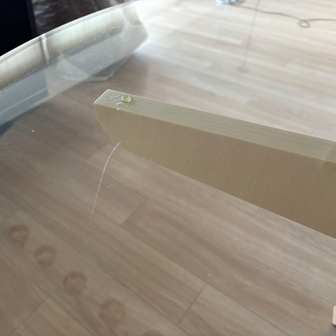 円形ガラスダイニングテーブル