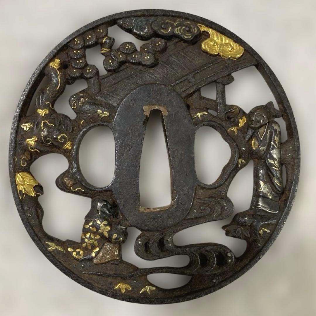 B-28 鍔　金銀象嵌透かし彫り　武具　刀装具　日本刀　鉄製　美術品　工芸品