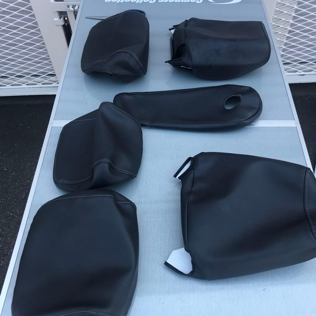 トヨタルーミーシートカバー前後セット