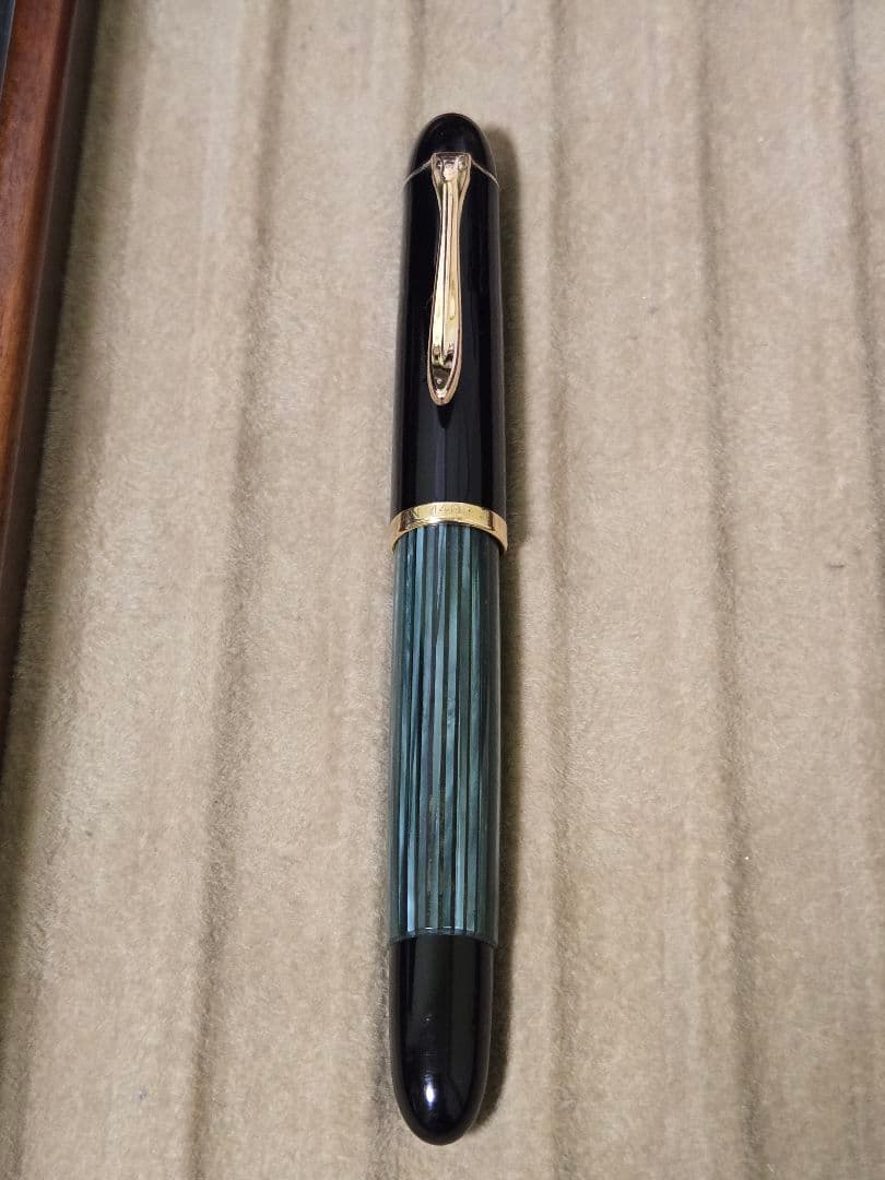 ヴィンテージ ペリカン 140 グリーン Fニブ