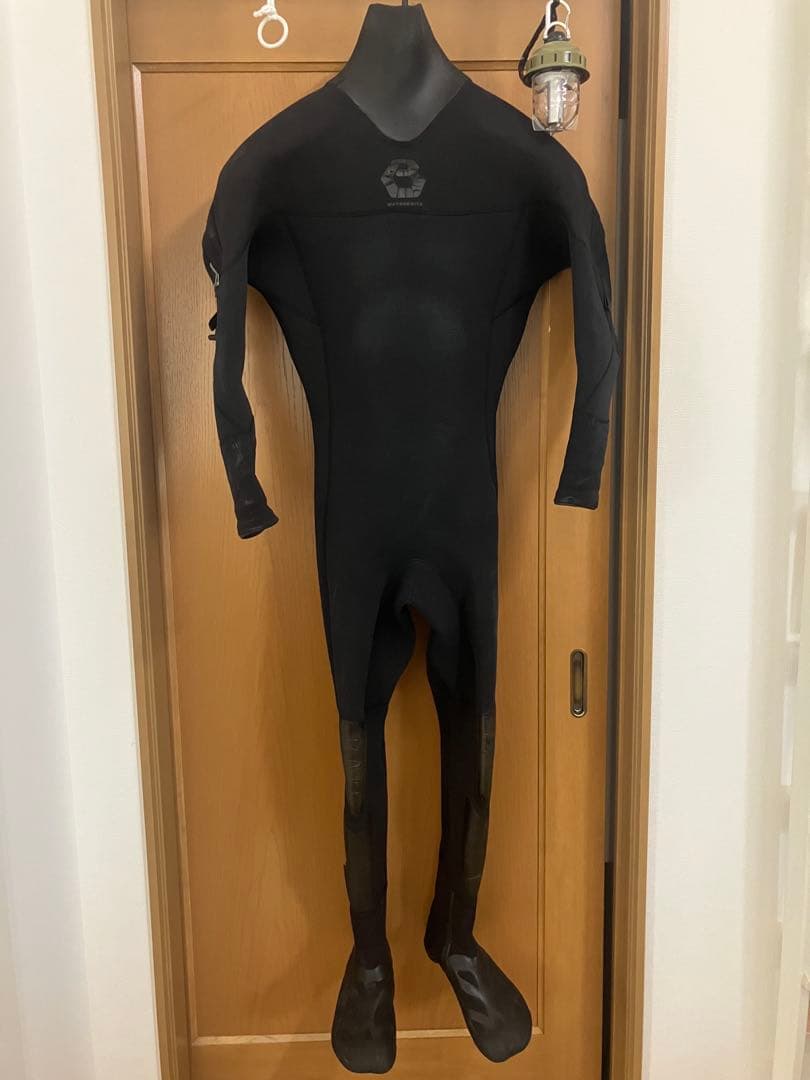 BE WET ウェットスーツ　ピーウェット　ドライスーツ　サーフィン