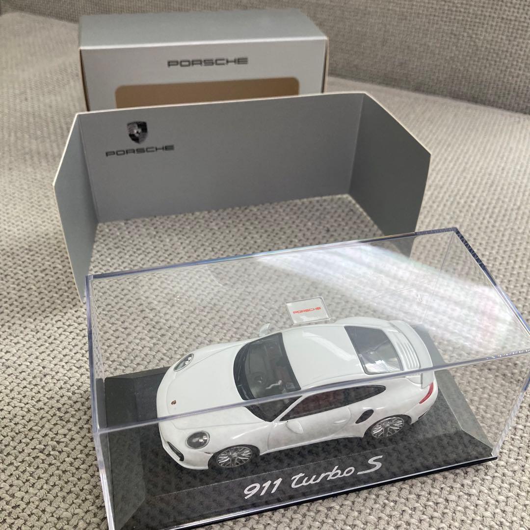p*9様 Porsche 911 Turbo S 1:43 スケールモデル ポル