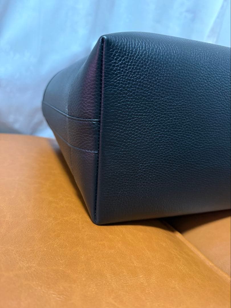 H*O様 BURBERRY 黒 レザートートバッグ