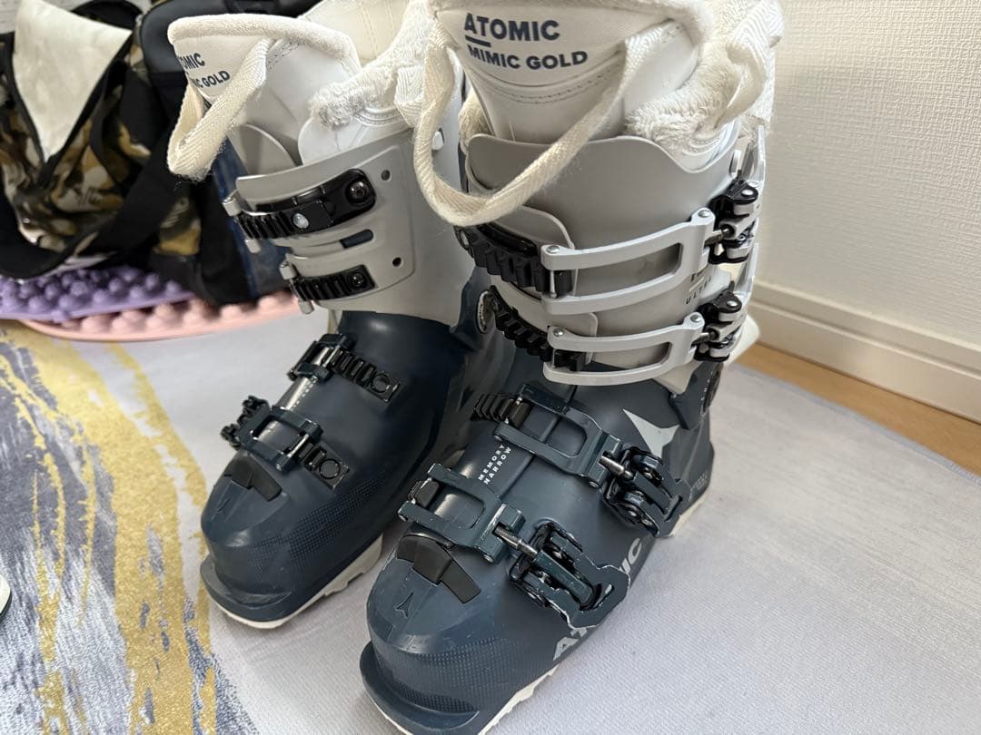 ATOMIC Mimic Gold スキー ブーツ(女性用)22.5cm