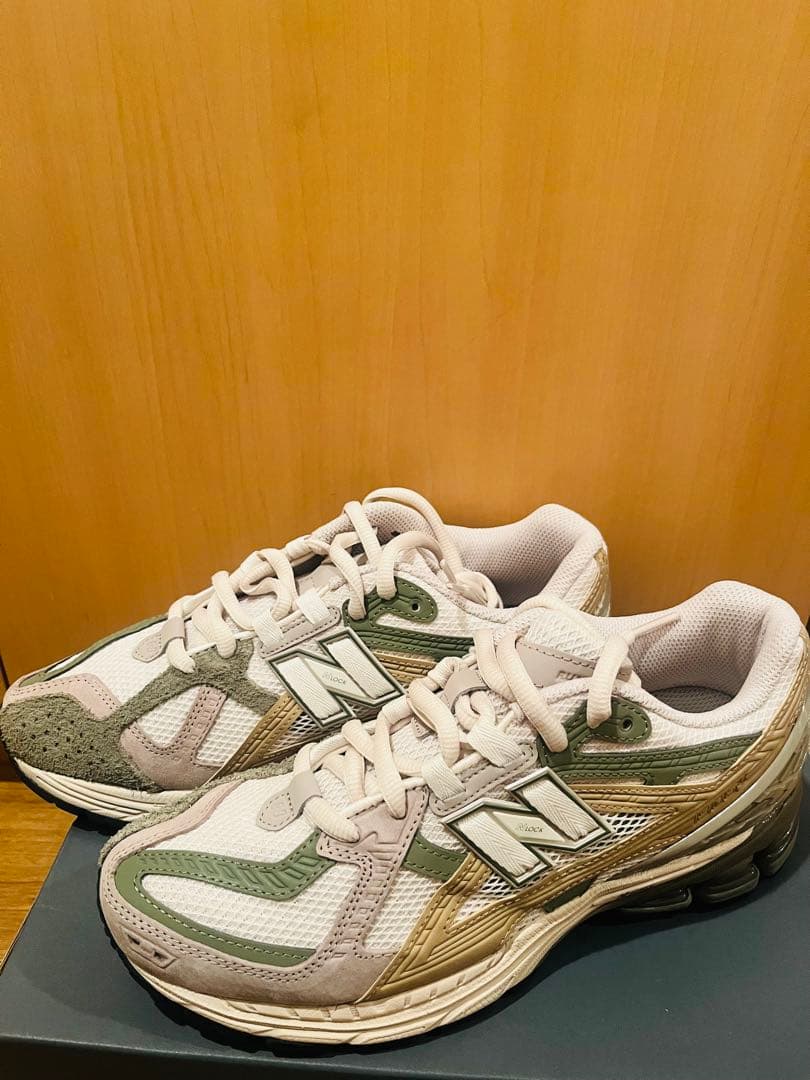 ※1/12終了【最終値下げ】New Balance M1906NE 25.5cm