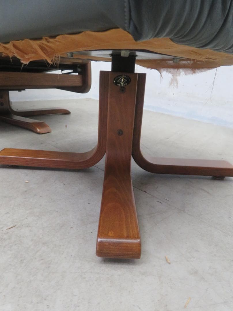 本革■冨士ファニチャ■リクライナー&オットマン■パーソナルチェア■北欧モダン■