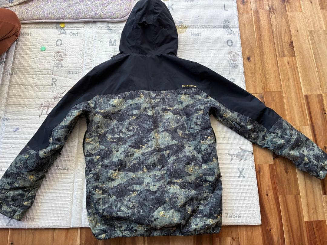 QUICK SILVER スノーボードウェアー上下セット