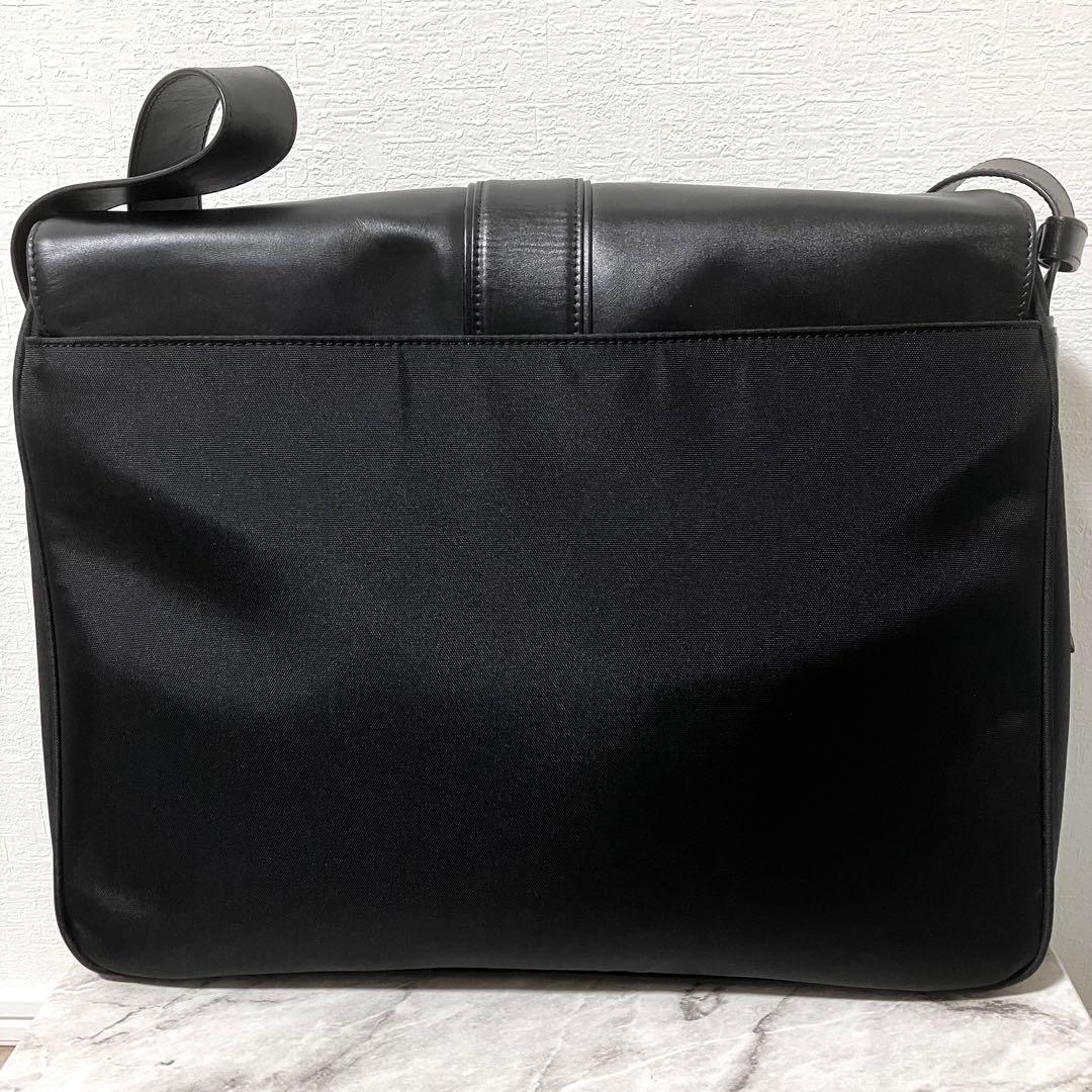 美品✨ゴールドファイル×メルセデスベンツ コラボ レザー ショルダーバッグ