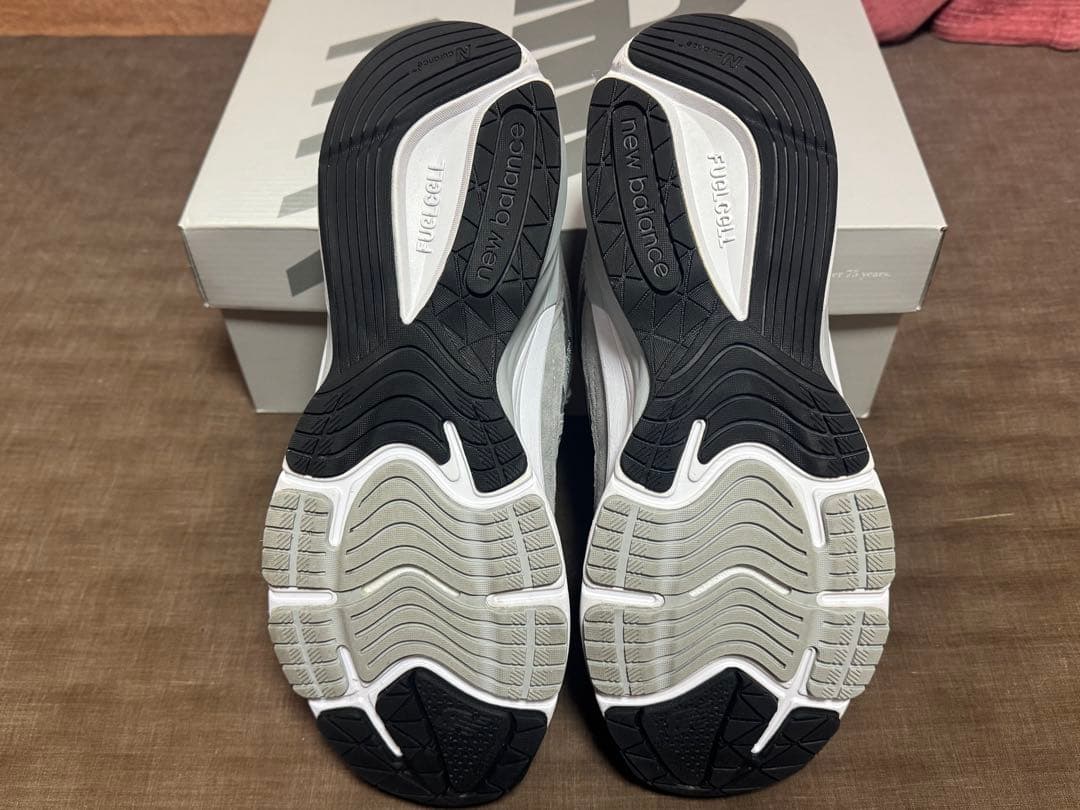 ほぼ未使用 New Balance 990V6 M990GL6 27.5