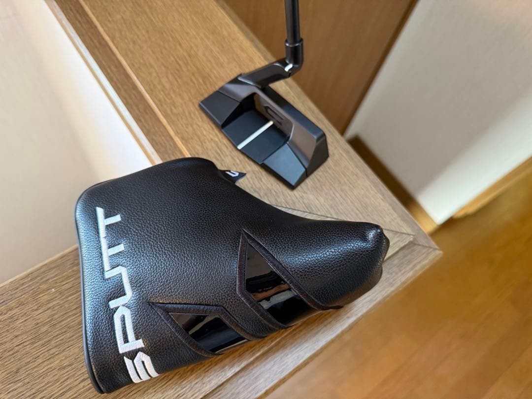 美品！クロスパットRED BLACK LABEL 34インチ 黒