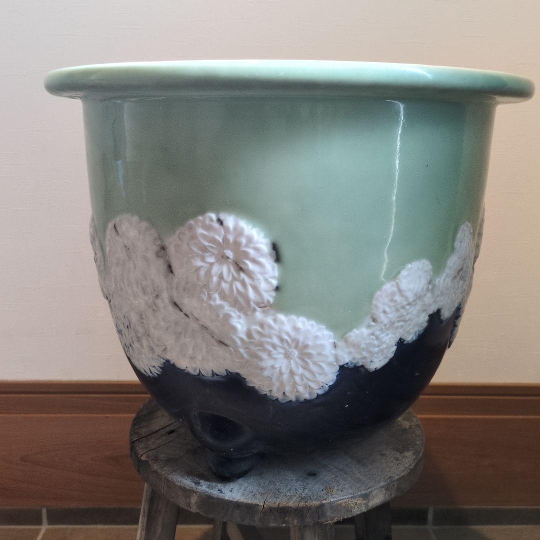 古い青磁瑠璃釉貼花菊文外縁丸 三河盆栽 尾張焼 瀬戸焼