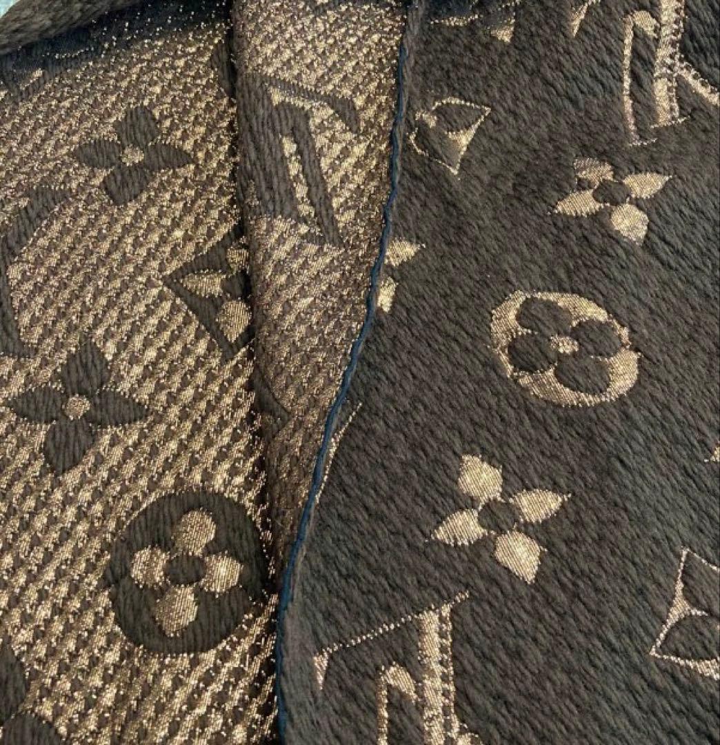 美品 ルイヴィトン エシャルプ ロゴマニア マフラー シャイン M71383