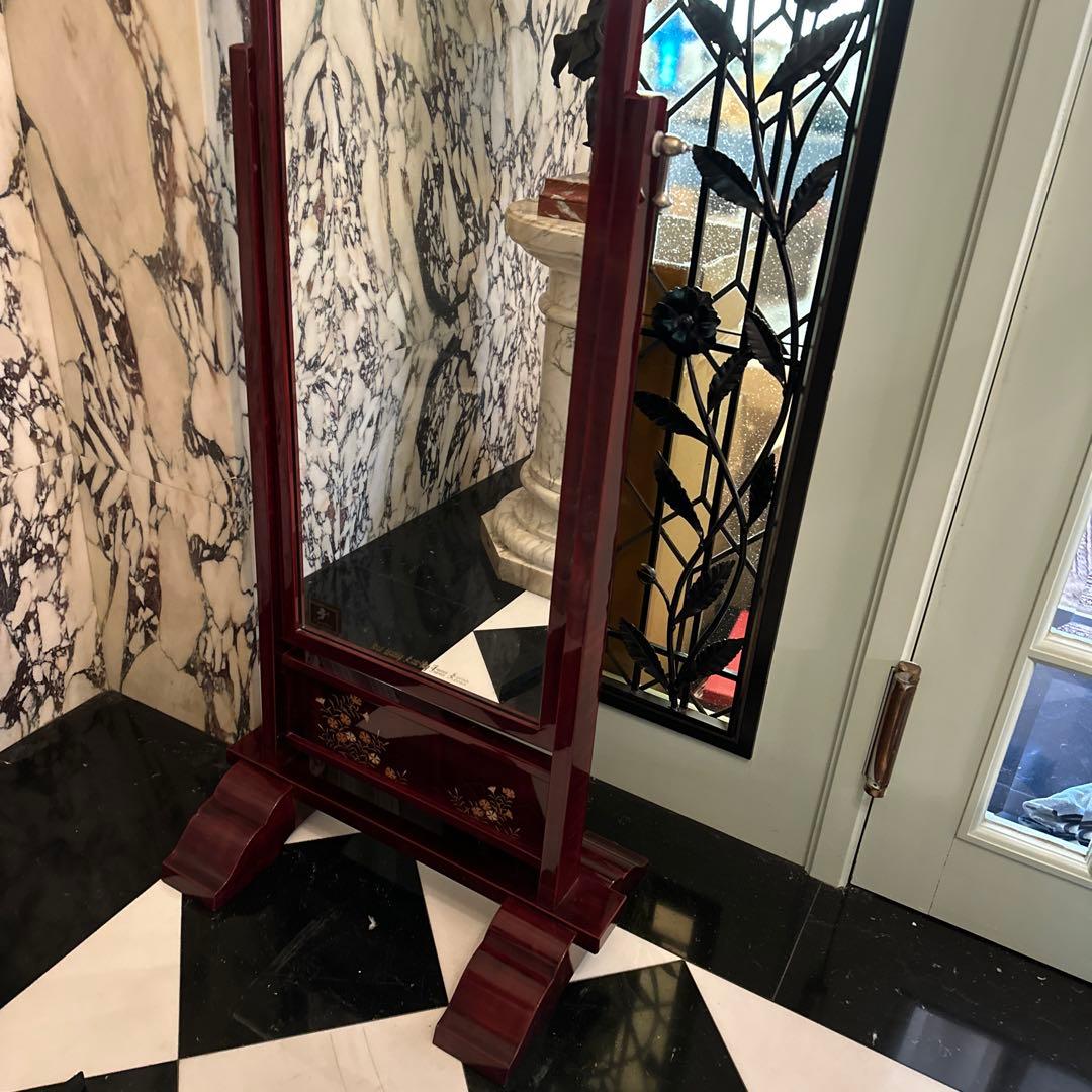 欧州調高級家具の皇室家御用達のブランド　姿見