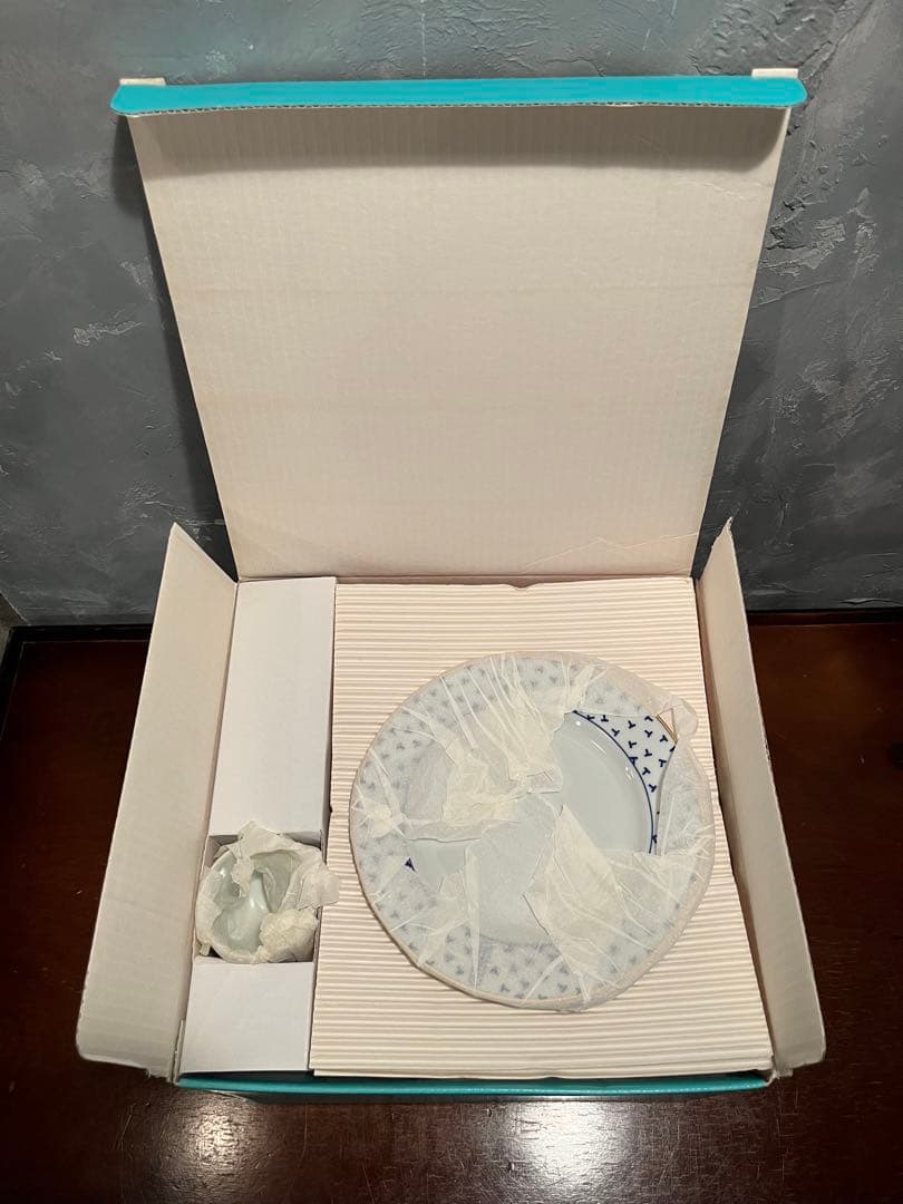 【未使用品】 ティファニー　ダンシングt 食器12点セット　皿　スープ皿