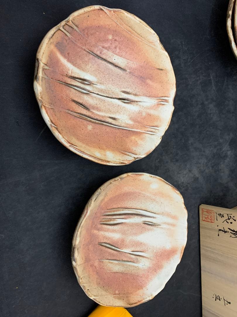 中郷窯　鈴木茂至　信楽焼　紅粉引　丸銘々皿　5枚　寒六窯平野敏三　共箱栞