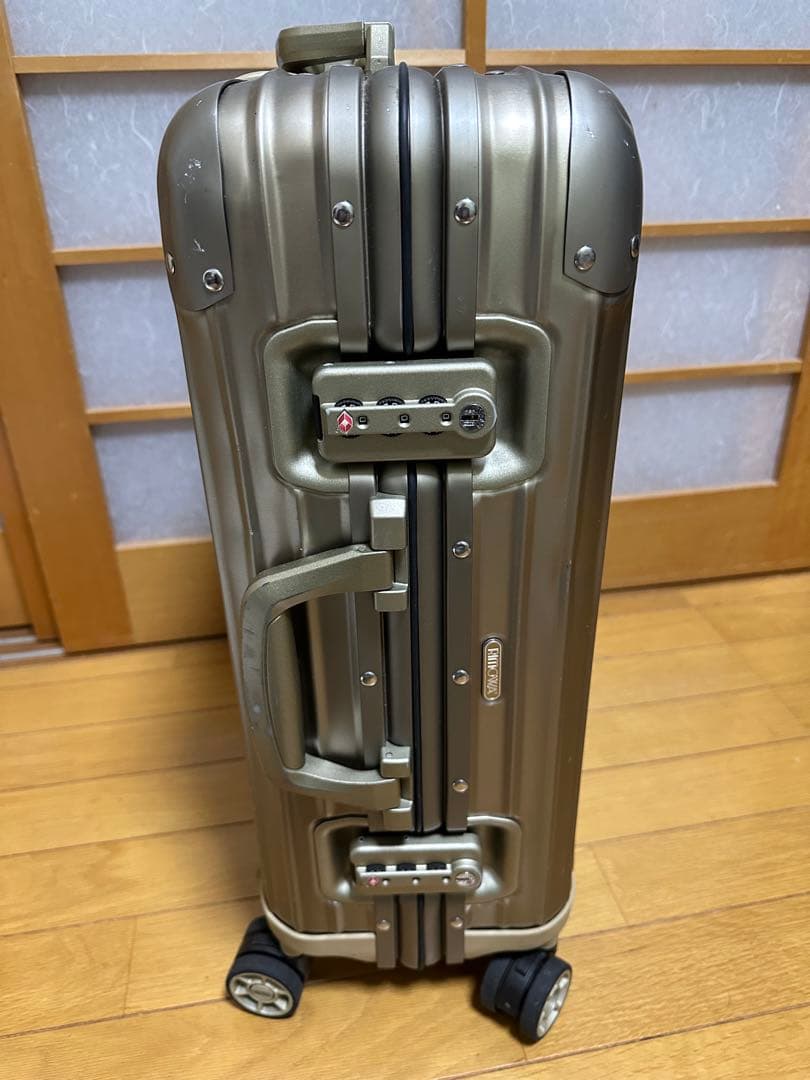 RIMOWA☆リモワスーツケース　トパーズチタニウム32L機内持ち込み可能