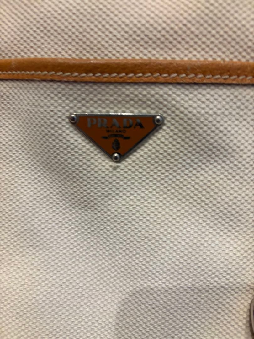 PRADA キャンパス トートバッグ