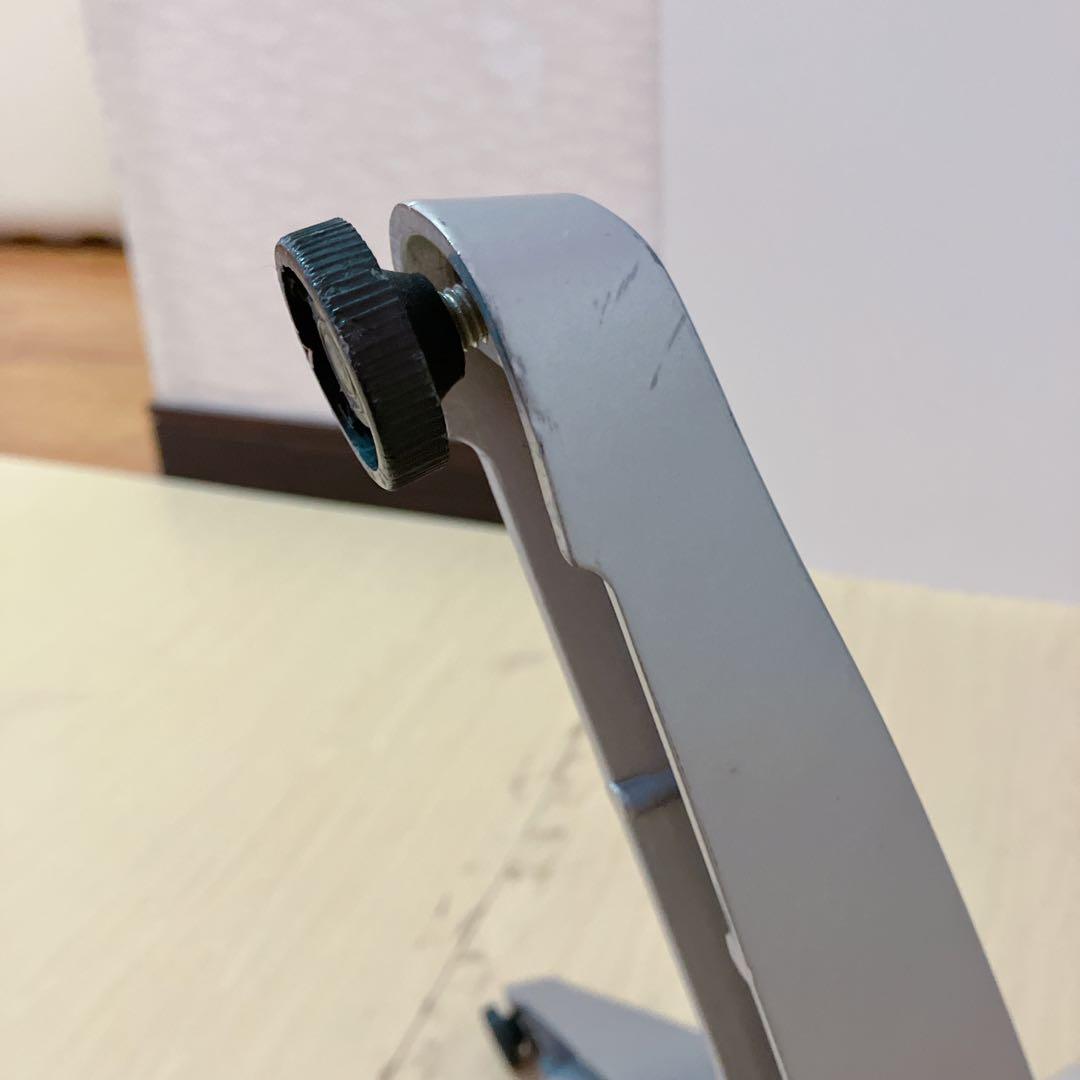 ラウンドテーブル　ダイナーテーブル　円形　アルミ　ダイニングテーブル