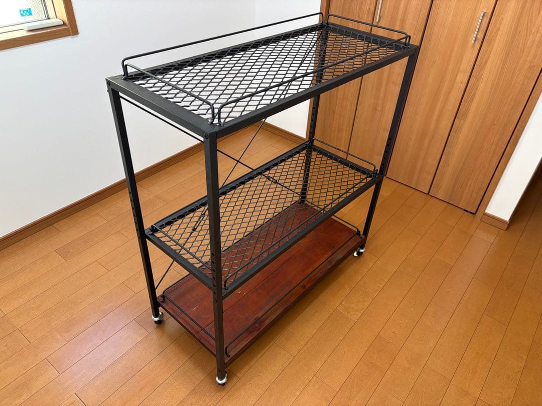 メタルラック キャスター付き 3段 黒　植物育成棚 ※直接受け渡しのみ