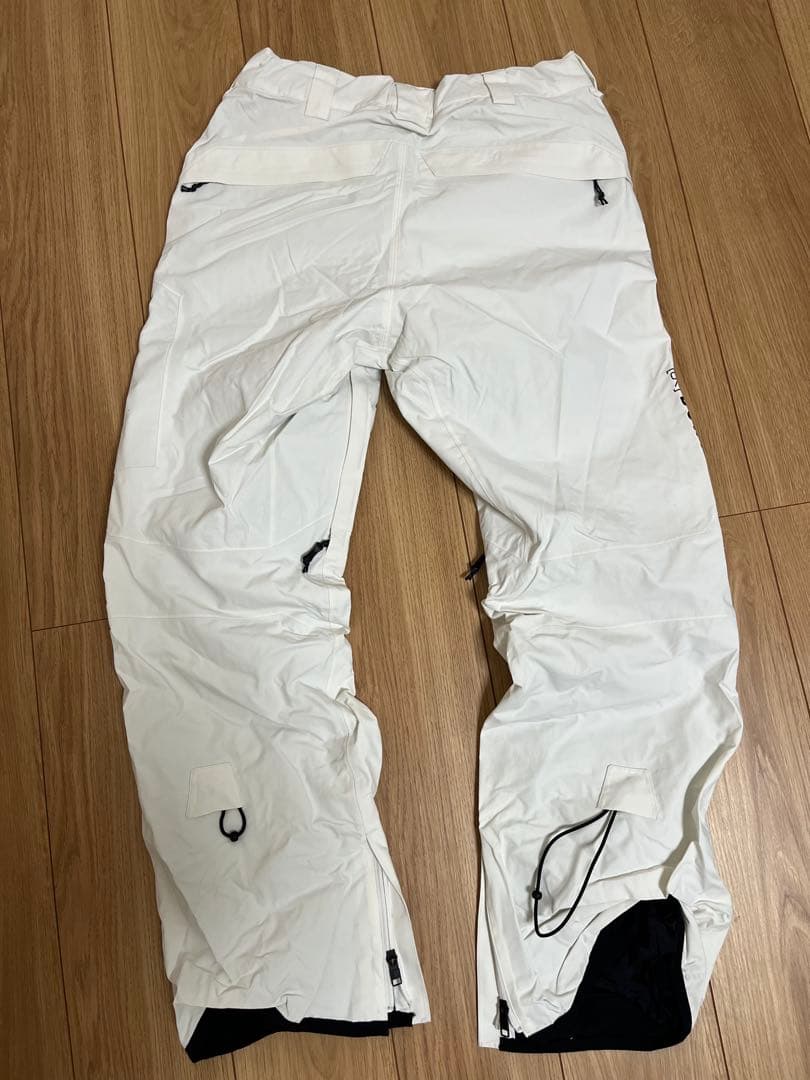【明日朝まで特価】Burton スノーボードパンツ ホワイト