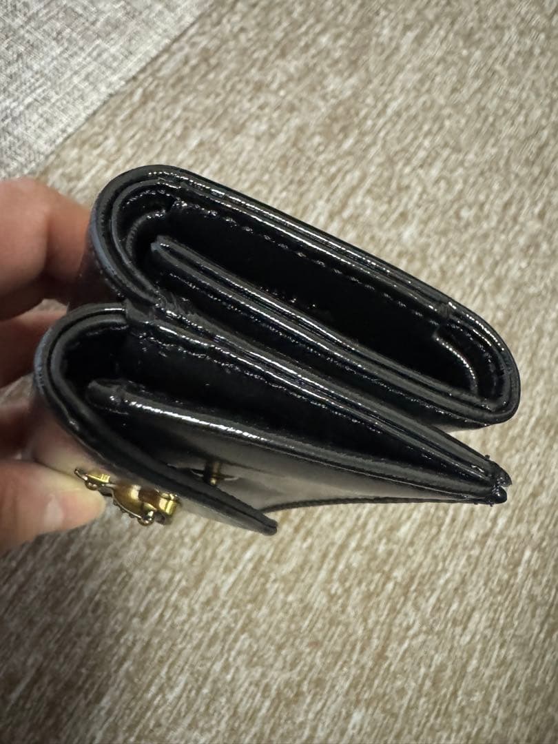 ふ*ち様 三つ折り財布 黒 ロゴ付き