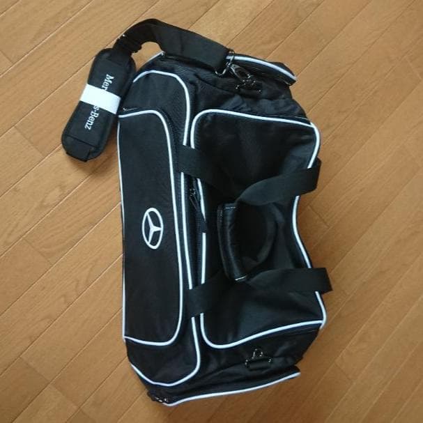 スポーツバッグ