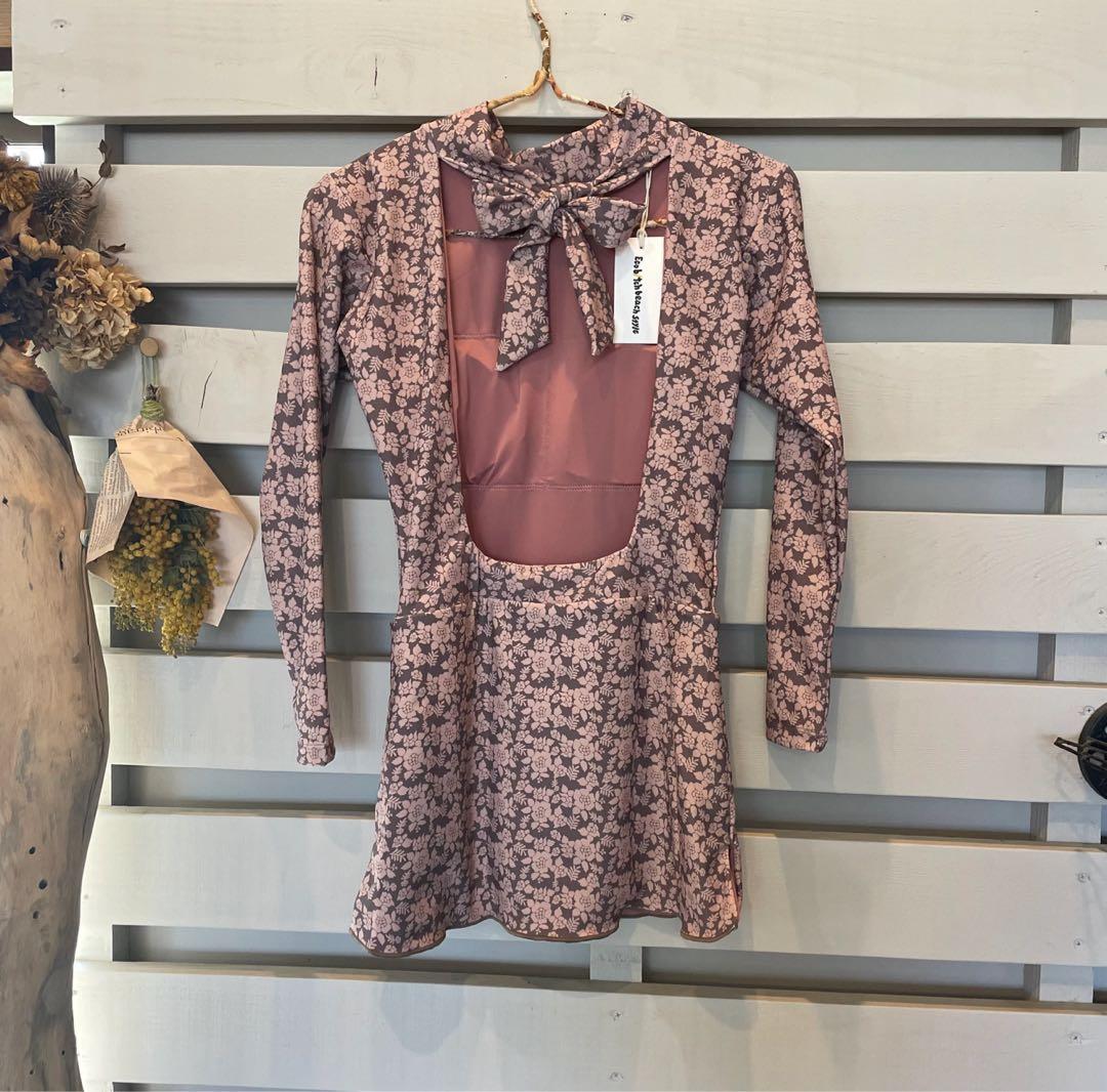 ecobitch ワンピース水着　サーフドレス ぴろたん