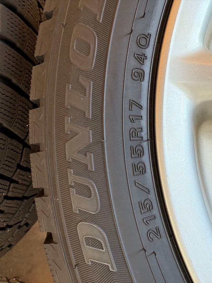 DUNLOP スタッドレス 215/55R17 21年製 エスティマ純正ホイール