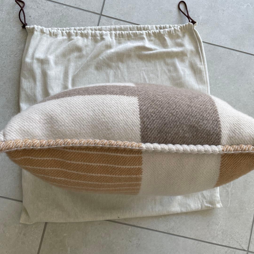 新品未使用　エルメス　クッション　一個